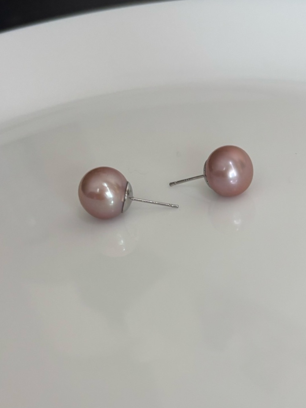 12mm Freshwater Pearl Studs - Picture 7 of 8